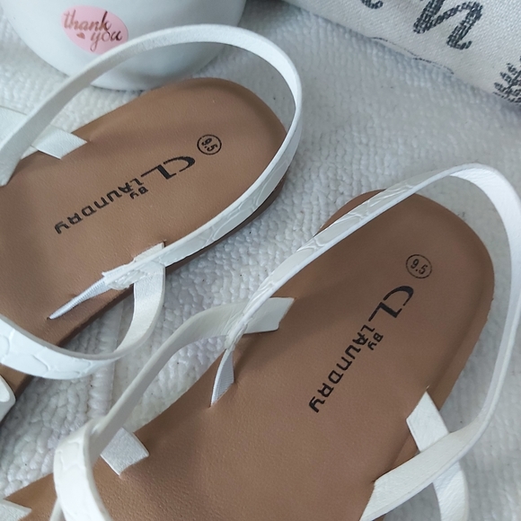 CL by Laundry white strappy sandals white flats Chinese Laundry y2k - Picture 5 of 13